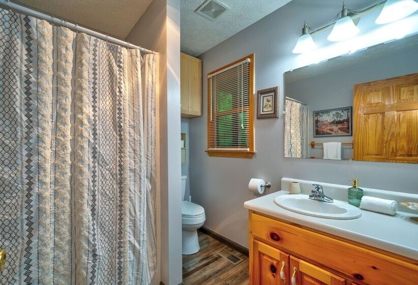 2 Bedroom Home In Ellijay! Private Hot Tub And Sunset Views