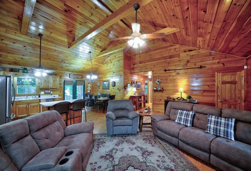 2 Bedroom Home In Ellijay! Private Hot Tub And Sunset Views