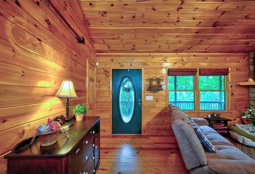 2 Bedroom Home In Ellijay! Private Hot Tub And Sunset Views