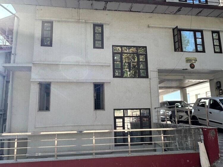 هتل Annadale View