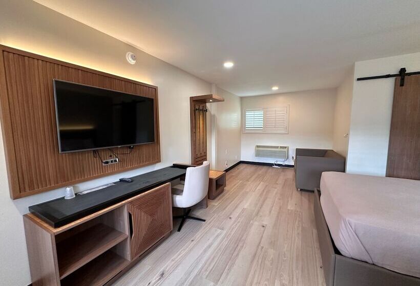 Hotel Lyfe Inn & Suites By Aga Beverly Hills