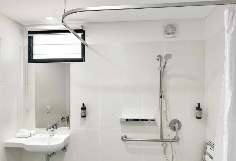 בית מלון כפרי Yanawal