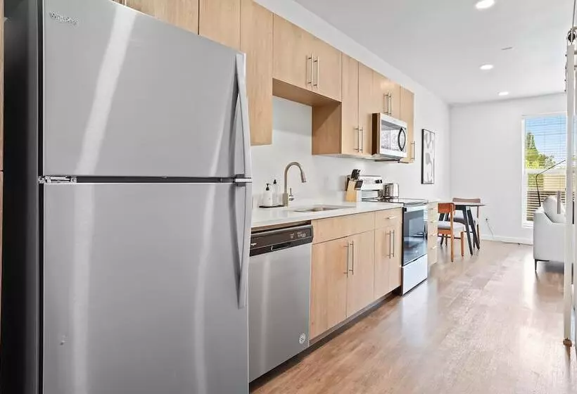 Kasa At Cortland On The River Boise