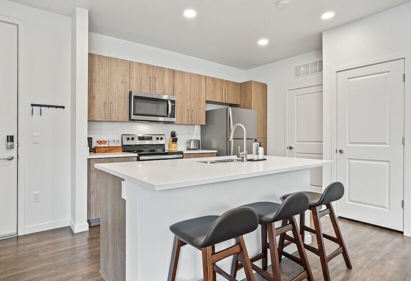 Kasa At Cortland On The River Boise