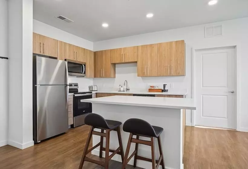 Kasa At Cortland On The River Boise