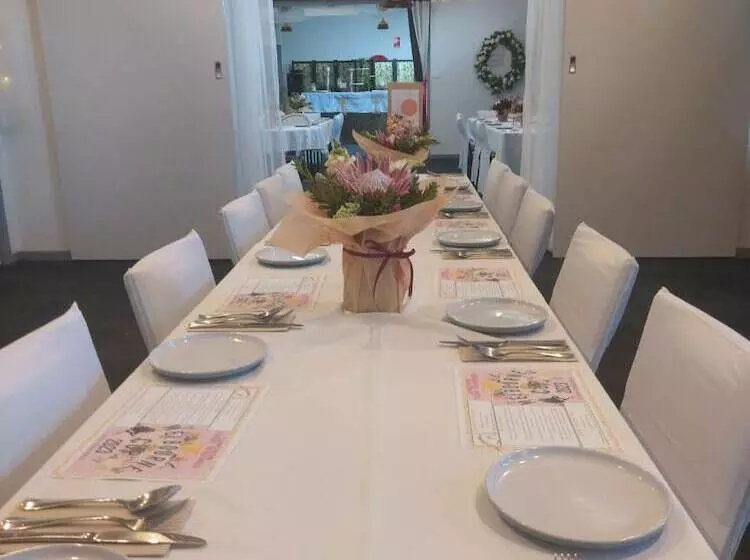 Mount Elephant Hotel Motel