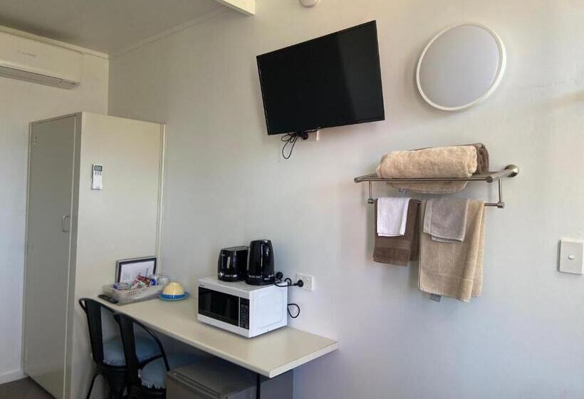 Mount Elephant Hotel Motel