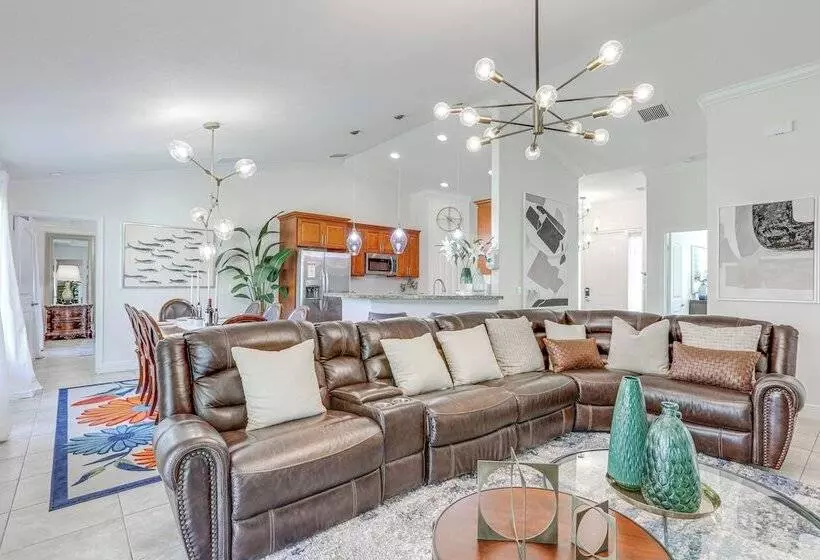 Port St Lucie Home W/ Above Ground Pool & Grill