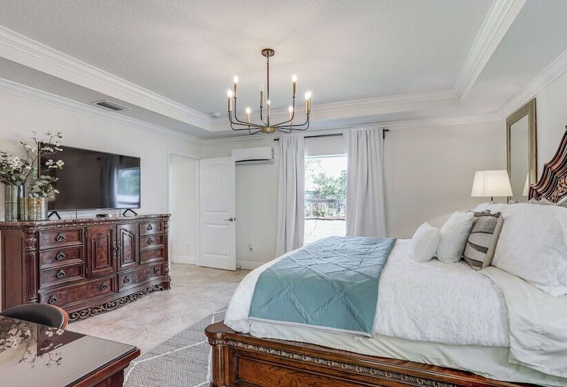 Port St Lucie Home W/ Above Ground Pool & Grill