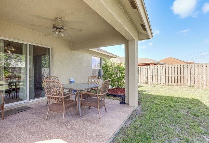 Port St Lucie Home W/ Above Ground Pool & Grill