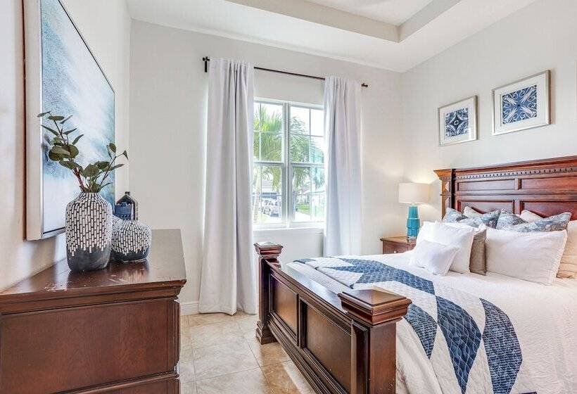 Port St Lucie Home W/ Above Ground Pool & Grill