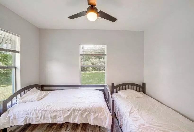 Remodeled Tulsa House W/ Yard ~ 4 Mi To Downtown!