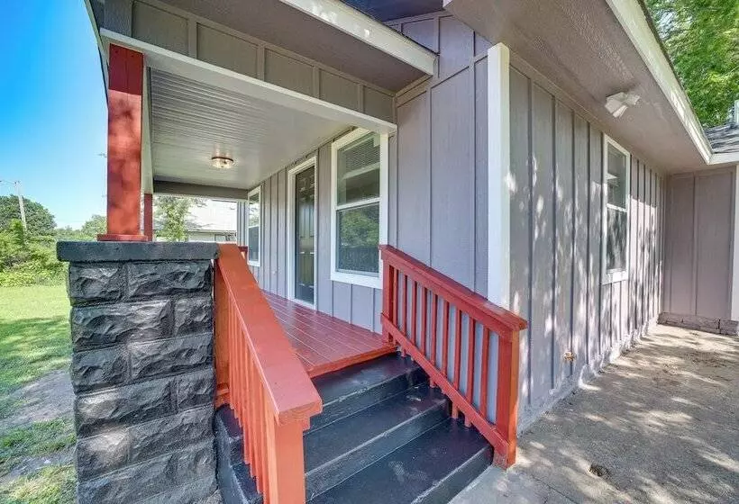 Remodeled Tulsa House W/ Yard ~ 4 Mi To Downtown!