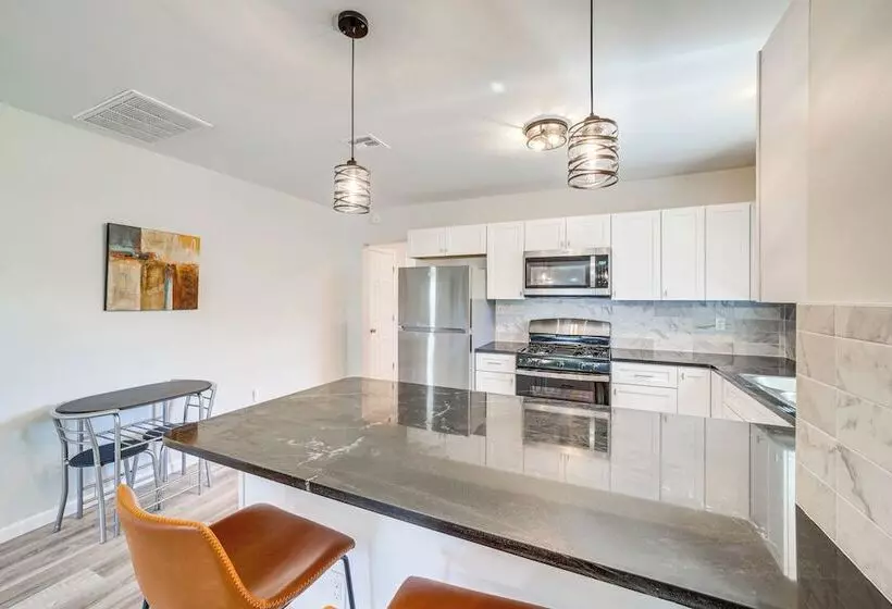 Remodeled Tulsa House W/ Yard ~ 4 Mi To Downtown!