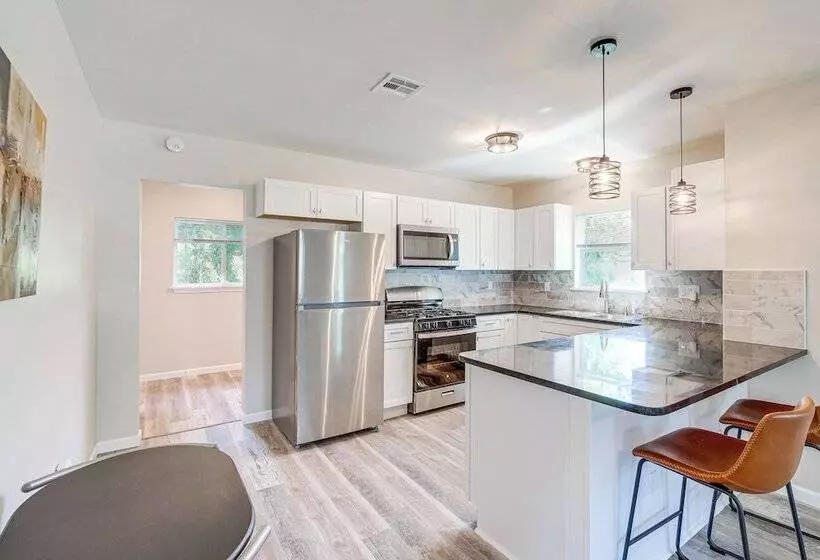 Remodeled Tulsa House W/ Yard ~ 4 Mi To Downtown!