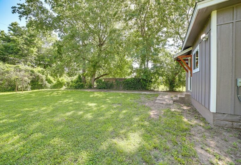 Remodeled Tulsa House W/ Yard ~ 4 Mi To Downtown!