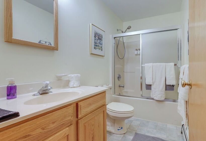 Serene Steuben Home W/ Scenic Ocean Views!