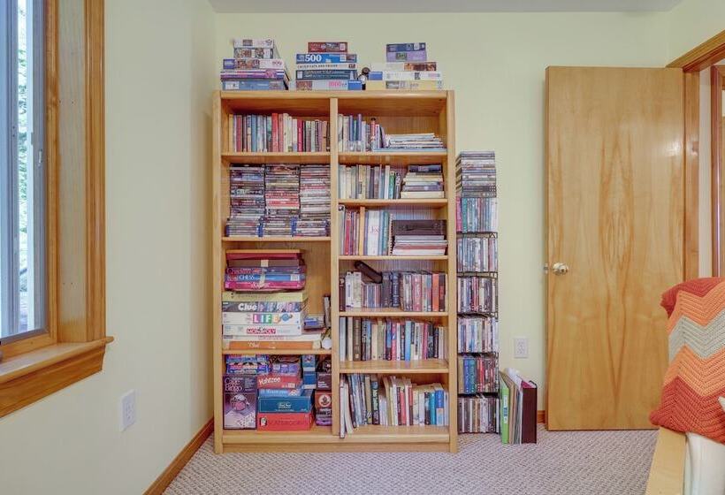 Serene Steuben Home W/ Scenic Ocean Views!