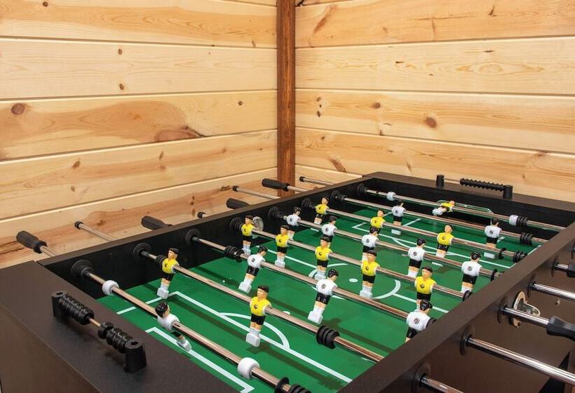 Serenity Mountain Pool Lodge