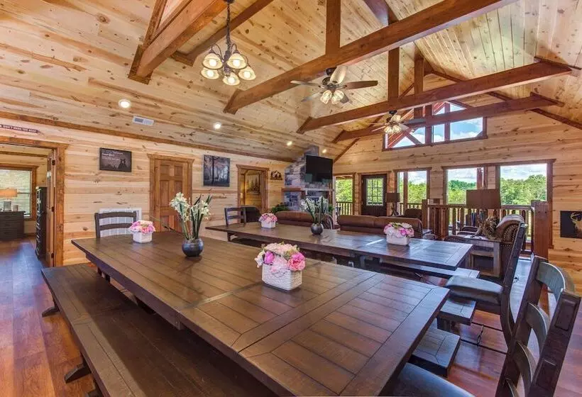 Serenity Mountain Pool Lodge