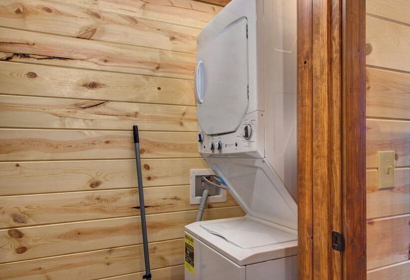 Serenity Mountain Pool Lodge