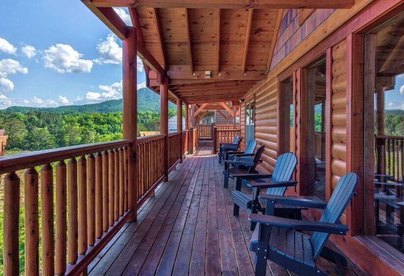 Serenity Mountain Pool Lodge