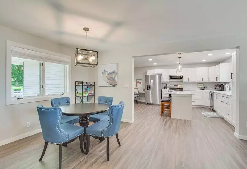 Spacious Detroit Lakes Home W/ Private Deck!