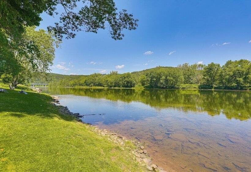 Peaceful Farm Stay: Damascus Cabin On 120 Acres!