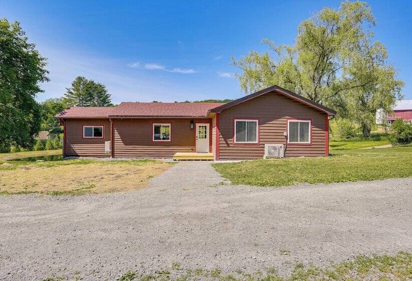 Peaceful Farm Stay: Damascus Cabin On 120 Acres!