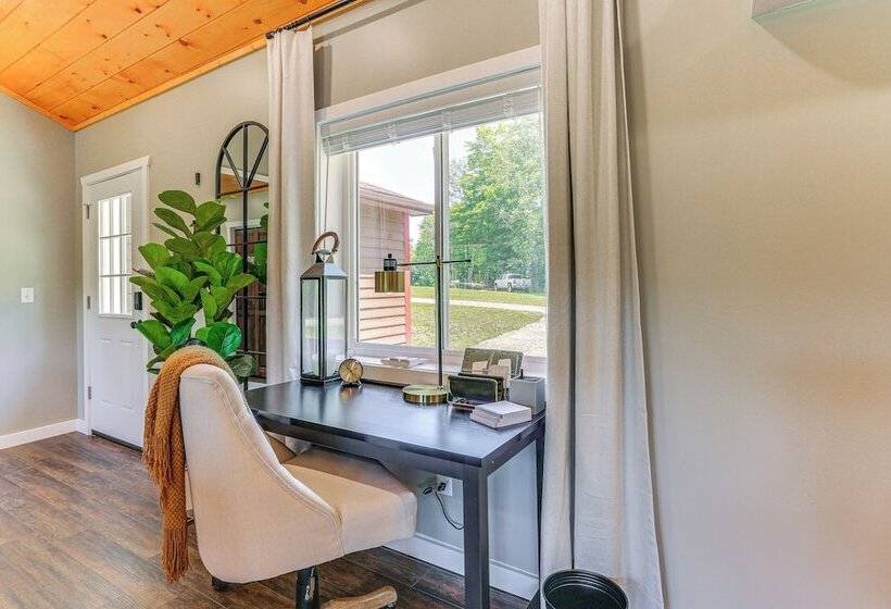 Peaceful Farm Stay: Damascus Cabin On 120 Acres!