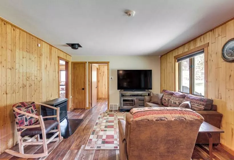 Updated Conover Cabin W/ Nearby Boating Access!