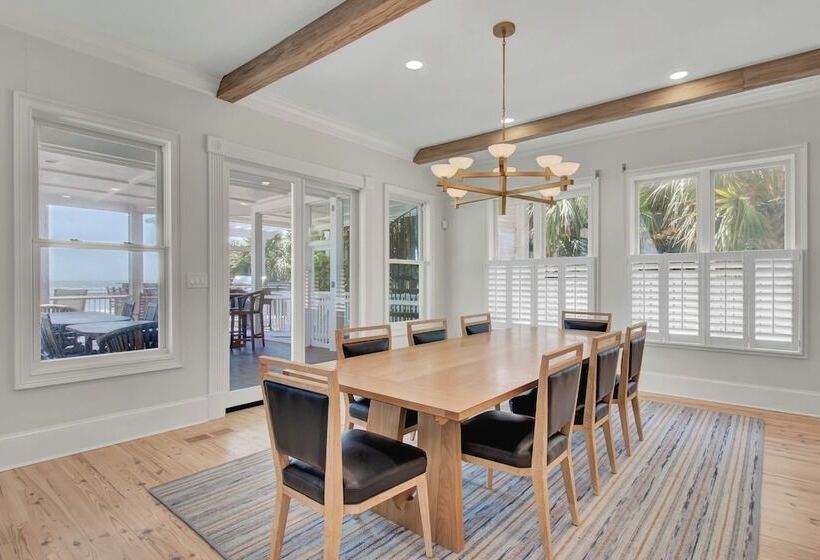 114 Ocean Boulevard By Avantstay Beachfront Infinity Pool Basketball Court Recently Renovated!