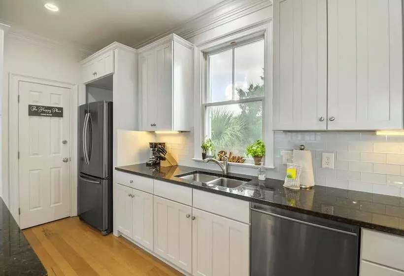 2701 Palm Boulevard By Avantstay Steps To The Beach, Ping Pong, Putting Green