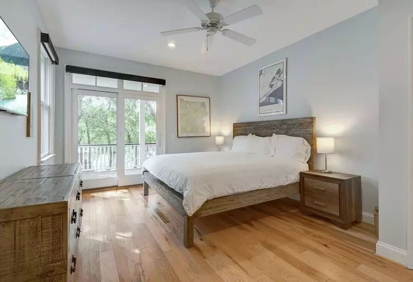 2701 Palm Boulevard By Avantstay Steps To The Beach, Ping Pong, Putting Green