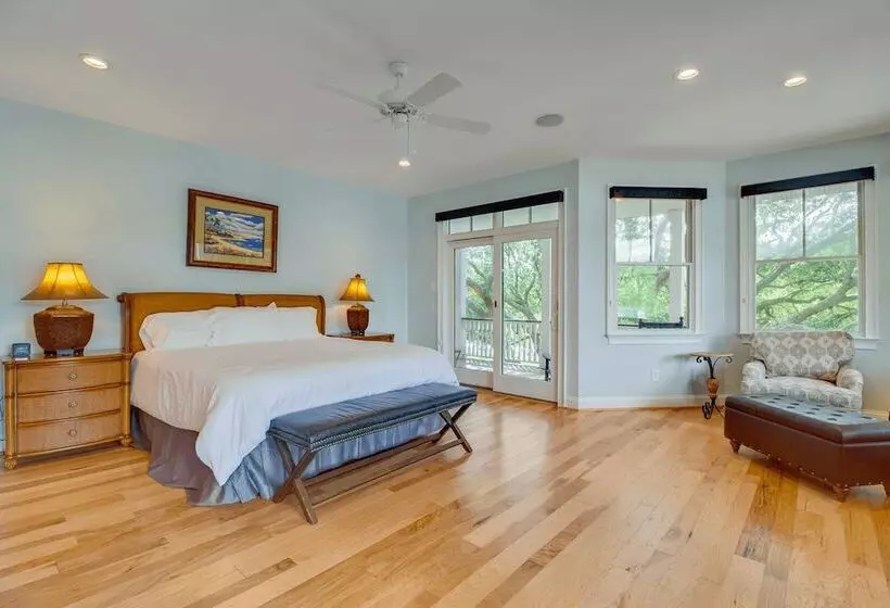 2701 Palm Boulevard By Avantstay Steps To The Beach, Ping Pong, Putting Green