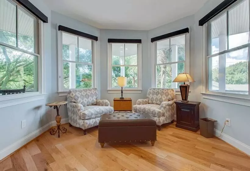 2701 Palm Boulevard By Avantstay Steps To The Beach, Ping Pong, Putting Green