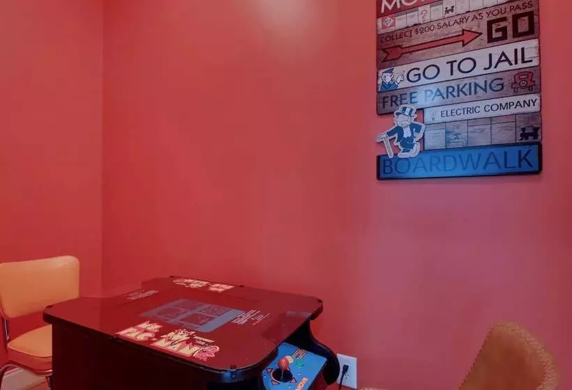 2701 Palm Boulevard By Avantstay Steps To The Beach, Ping Pong, Putting Green