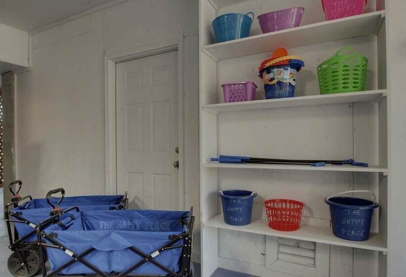 2701 Palm Boulevard By Avantstay Steps To The Beach, Ping Pong, Putting Green