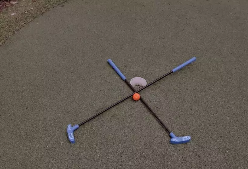 2701 Palm Boulevard By Avantstay Steps To The Beach, Ping Pong, Putting Green