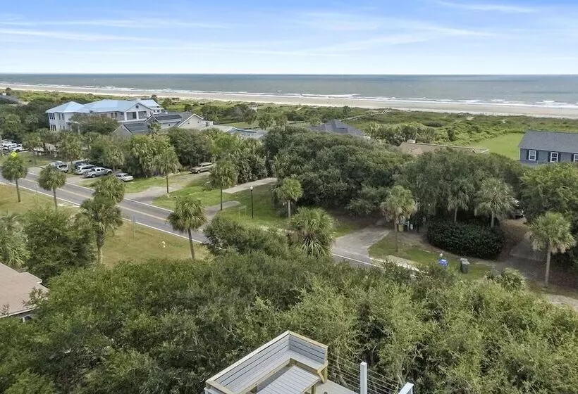 2701 Palm Boulevard By Avantstay Steps To The Beach, Ping Pong, Putting Green