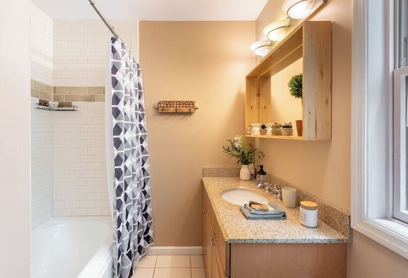 Bear Trail Chalet By Avantstay Retreat W/ Outdoor Living Deck & Fire Pit