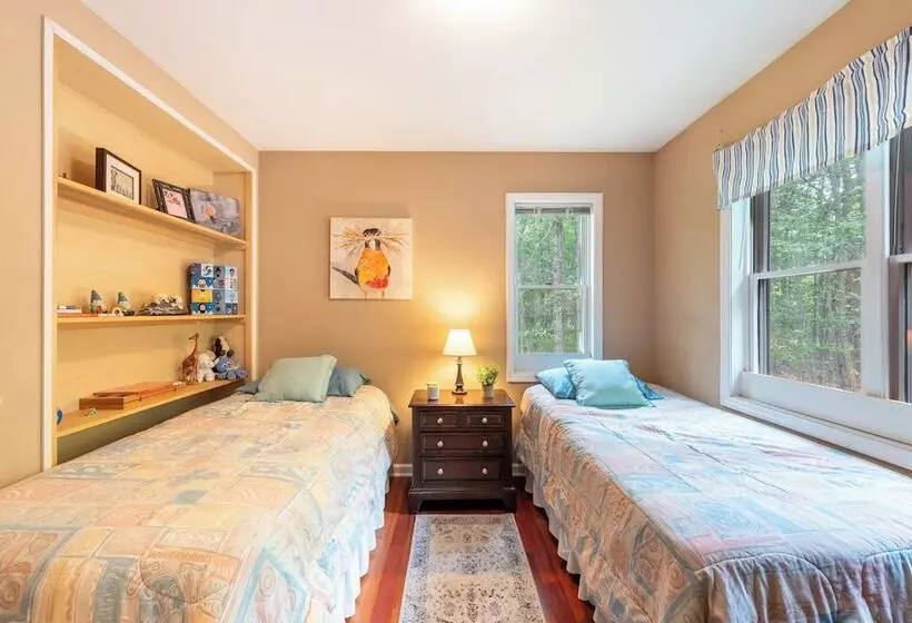 Bear Trail Chalet By Avantstay Retreat W/ Outdoor Living Deck & Fire Pit