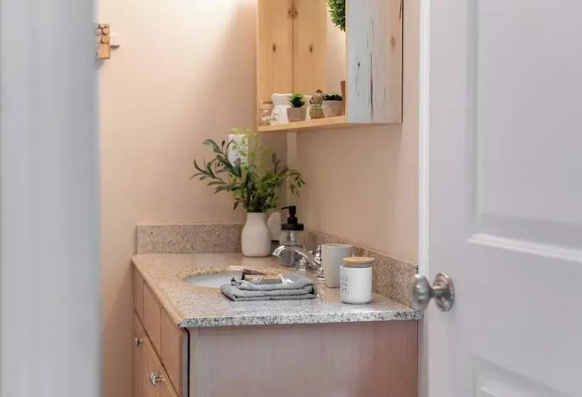 Bear Trail Chalet By Avantstay Retreat W/ Outdoor Living Deck & Fire Pit