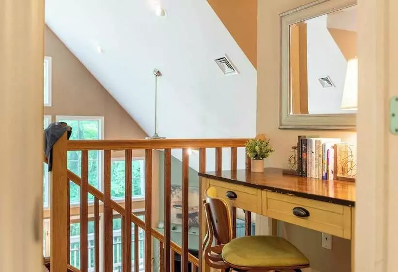 Bear Trail Chalet By Avantstay Retreat W/ Outdoor Living Deck & Fire Pit