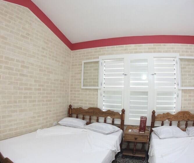 تختخواب و صبحانه Villa Isbel Fuentes