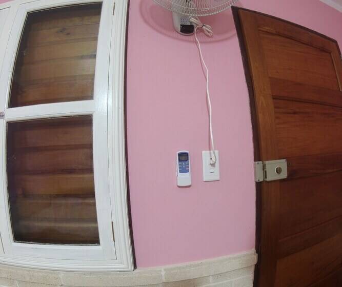 تختخواب و صبحانه Villa Isbel Fuentes