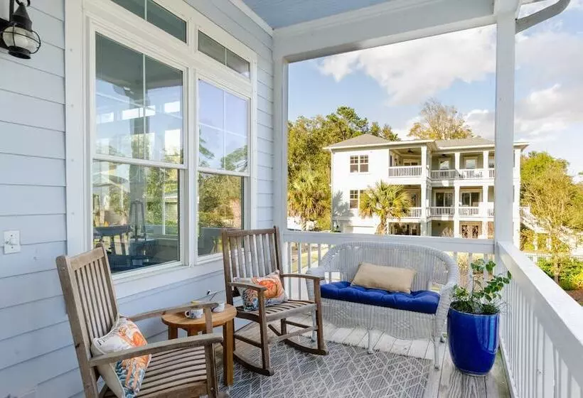 Cobalt Coast By Avantstay 7bdr, Steps From Beach