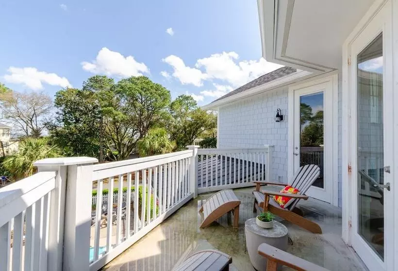 Cobalt Coast By Avantstay 7bdr, Steps From Beach