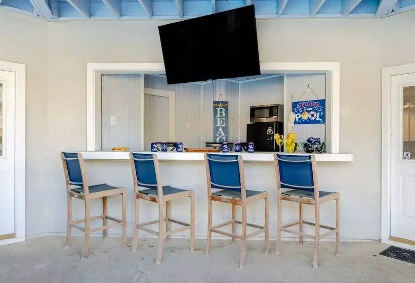 Cobalt Coast By Avantstay 7bdr, Steps From Beach