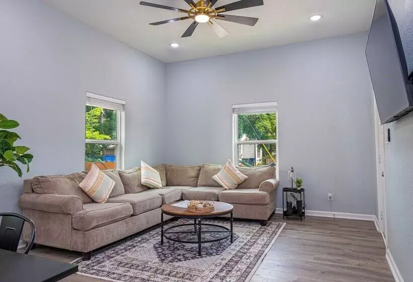 Comfort And Style 4br/3ba Near Riverwalk And Dtown